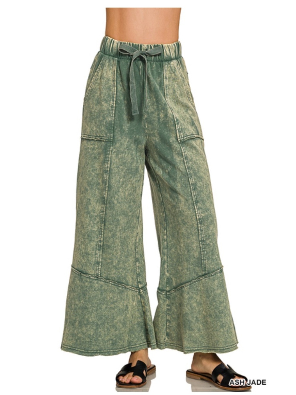 162 ❤️Zenana ash jade EXPOSED-SEAM FLARE HEM
PANTS WITH POCKETS